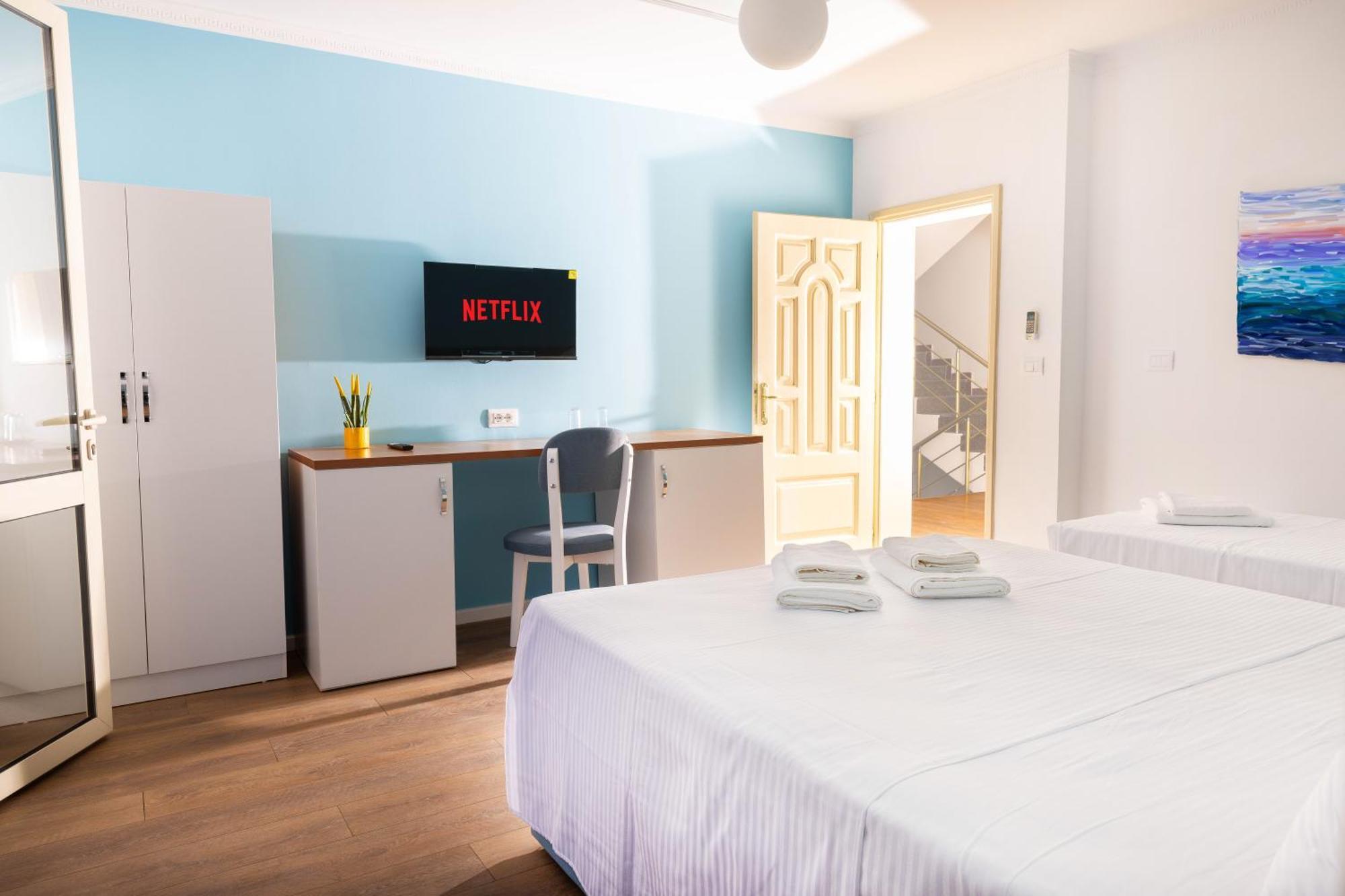 Hotel Vila Max Durrës Buitenkant foto