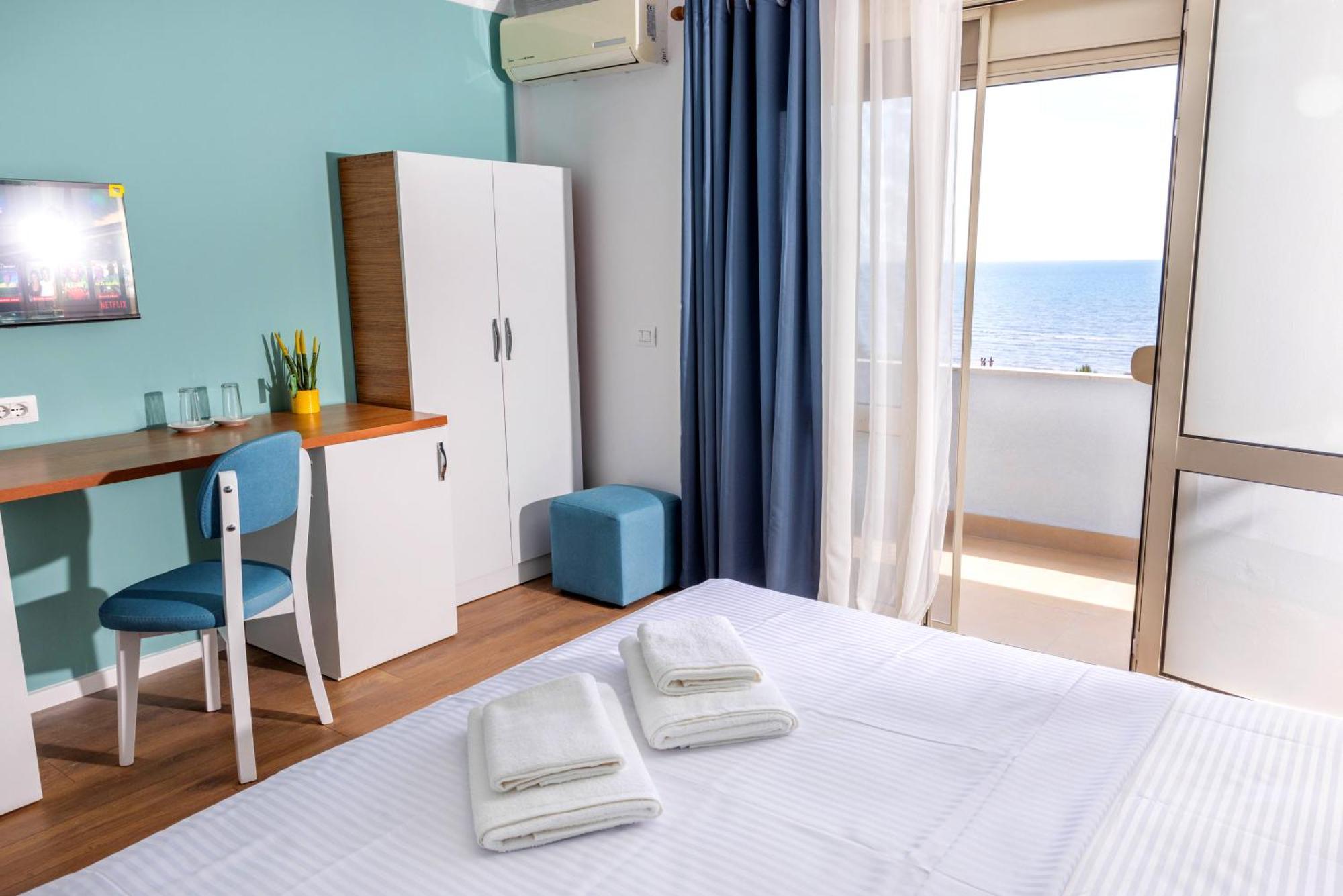 Hotel Vila Max Durrës Buitenkant foto