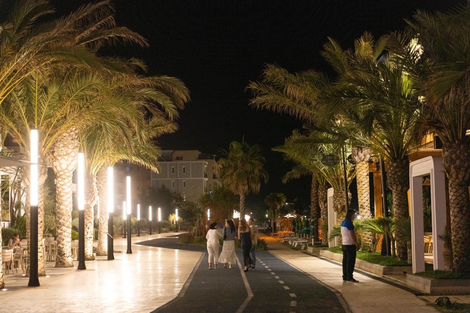 Hotel Vila Max Durrës Buitenkant foto